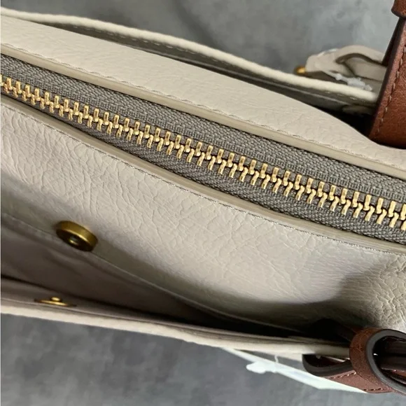 Fossil Leather Rachel Tote in Graystone - Picture 13 of 16